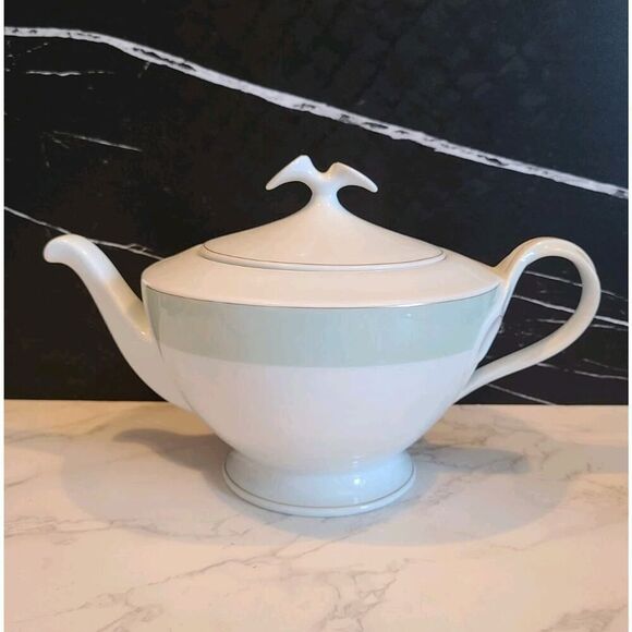 HUTSCHENREUTHER Fleuron Green Chloe Tea Pot, Karl Lagerfeld Vintage EUC - Picture 1 of 9